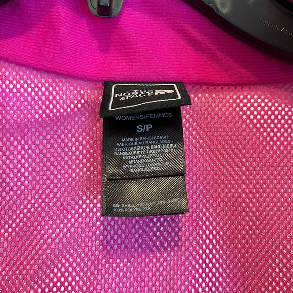 The North Face Women’s HyVent Jacket - Picture 5 of 5